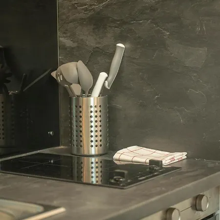 Kasa Factory - Au Calme - Tv & Wifi Apartment